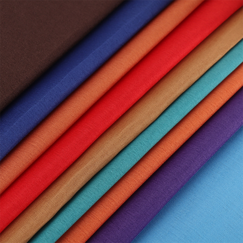 TMIE-08-5-1 115 ซม. น้ำหนักเบากว้าง 65GSM สีที่กำหนดเองและมากกว่า 100 + สีย้อมซับผ้า Poplin โพลีเอสเตอร์