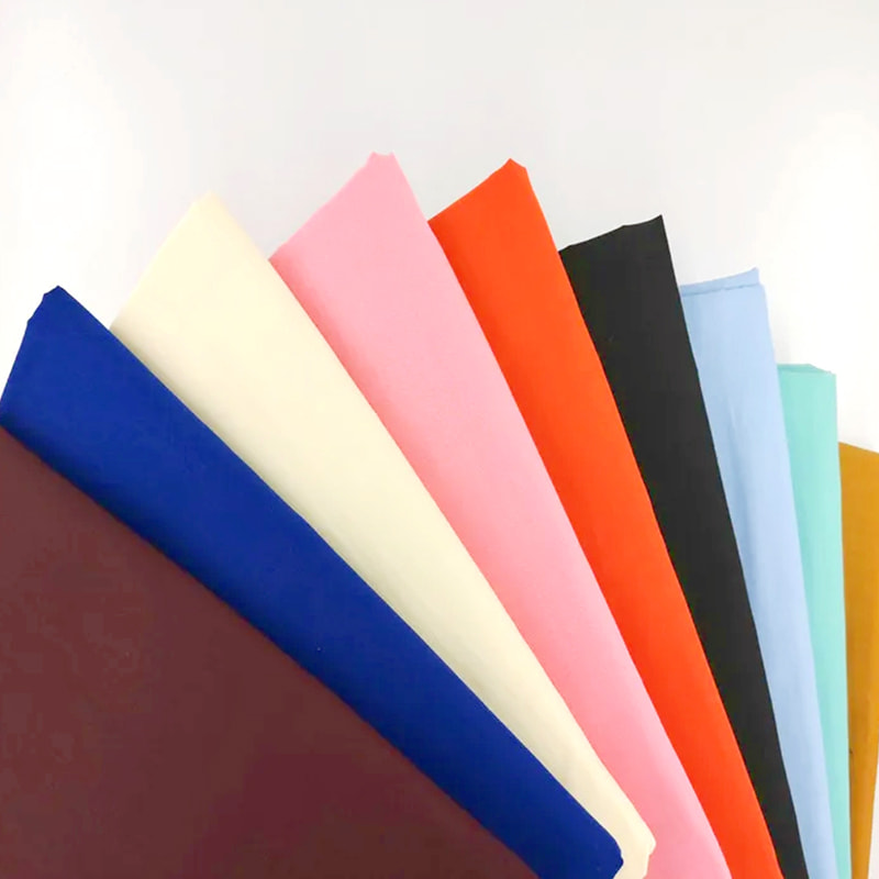 TMIE-08-5-2 ความกว้าง 112 ซม. น้ำหนักเบา 75GSM สีที่กำหนดเองและมากกว่า 100 สีย้อมผ้า Poplin โพลีเอสเตอร์ซับ