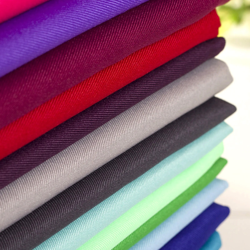 TMIE-08-4-1 น้ำหนักกลาง 110GSM ผ้าทอลายทแยงโพลีเอสเตอร์ Poplin สีที่กำหนดเอง